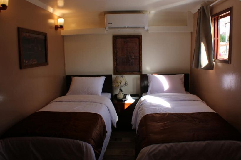 queen_tiyi_lac_nasser_egypte_18